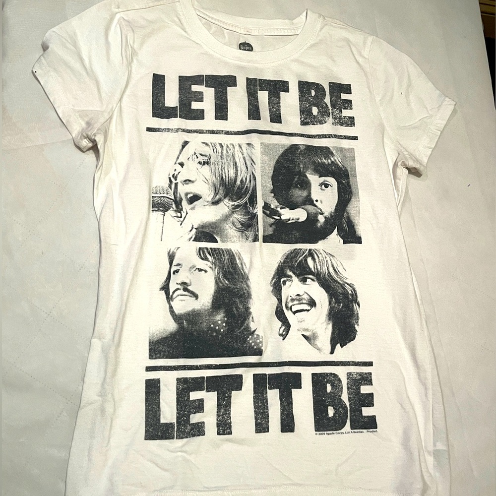 The Beatles “Let It Be” Graphic T-Shirt – Vintage Style, 2009 Apple Corps Ltd